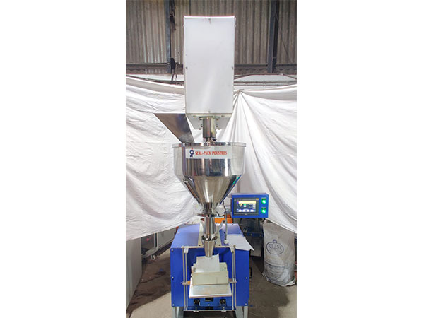 Semi-Automatic Auger Filler Pouch Packing Machine 