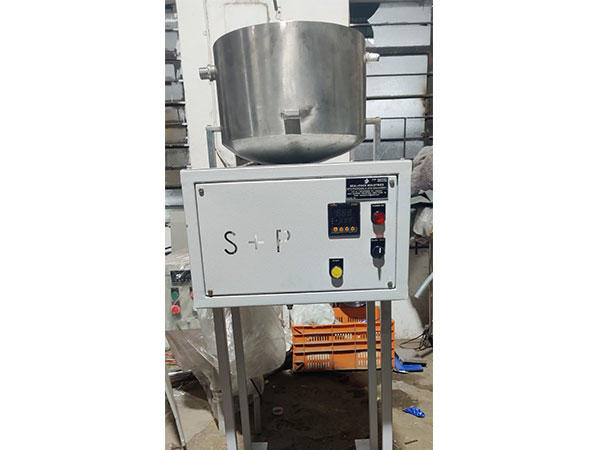 Semi-Automatic Bottle Filling Machine